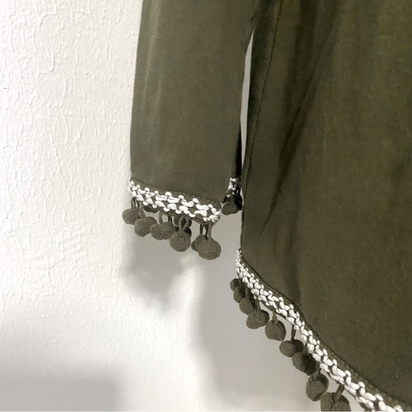 Loft Women’s Lounge Long Sleeve Pom Pom Fringe Cuffs and Bottom Medium Olive - Picture 4 of 8